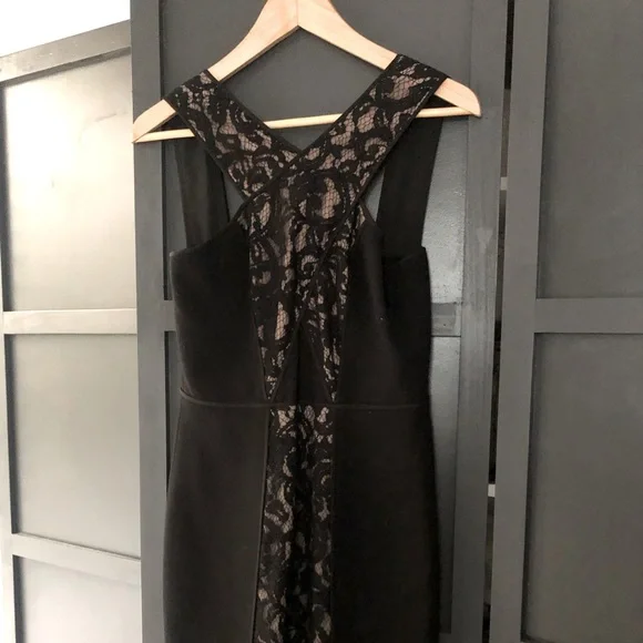 BCBGMaxAzria | Dresses | Bcbg Maxazria Lace Inset Lbd | Poshmark